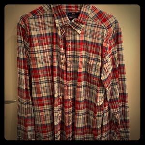 Vineyard vines red and blue button up